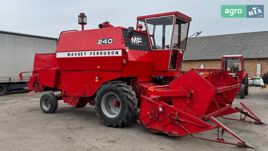 Комбайн Massey Ferguson 240 1990 - фото 1