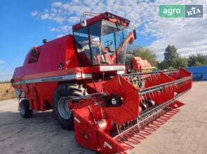 Комбайн Massey Ferguson 27 