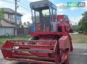 Комбайн Massey Ferguson 330 1984