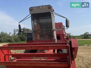Комбайн Massey Ferguson 330
