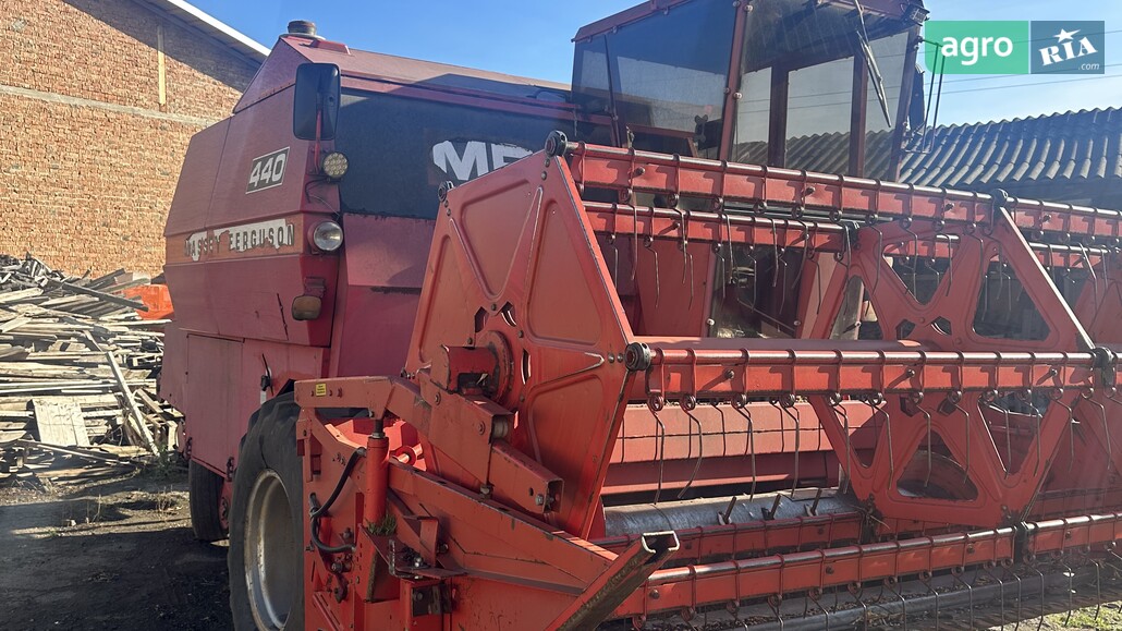 Комбайн Massey Ferguson 440 1984 - фото 1