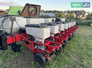 Сеялка Massey Ferguson 555 2009