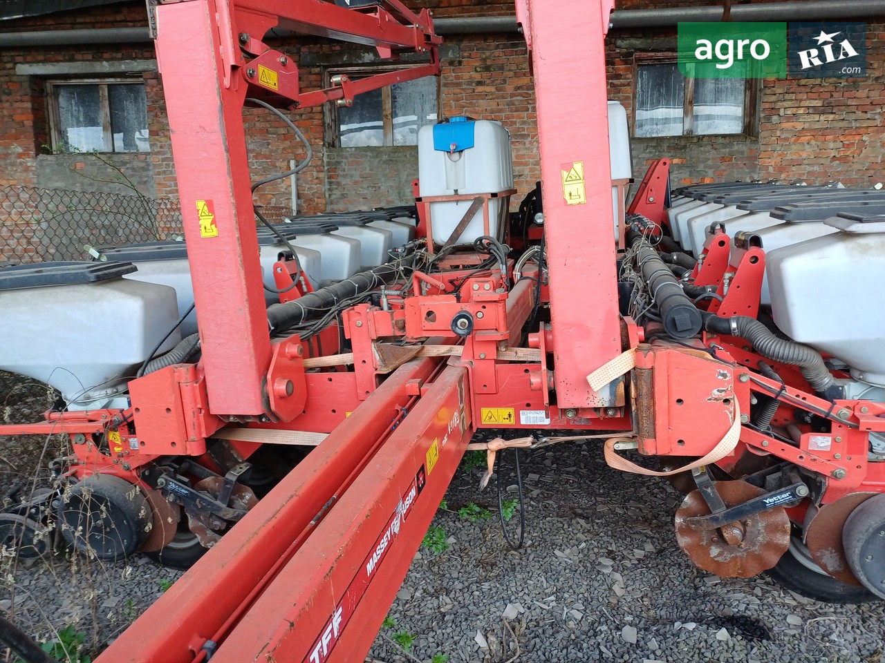 Сівалка Massey Ferguson 555 2012 - фото 1