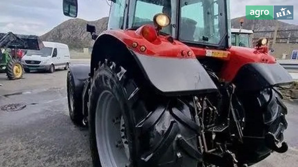 Трактор Massey Ferguson 6465  - фото 1