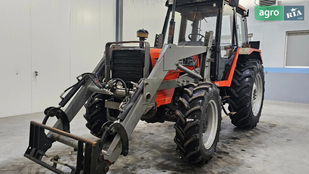 Трактор Massey Ferguson 690 1982 - фото 1