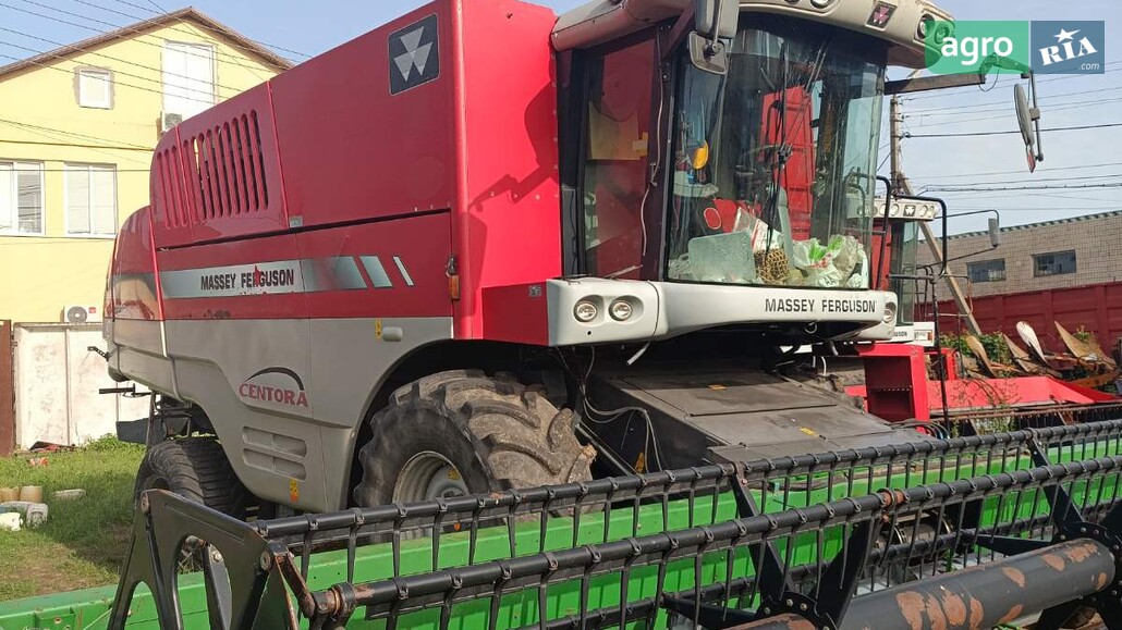 Комбайн Massey Ferguson 7282 2010 - фото 1