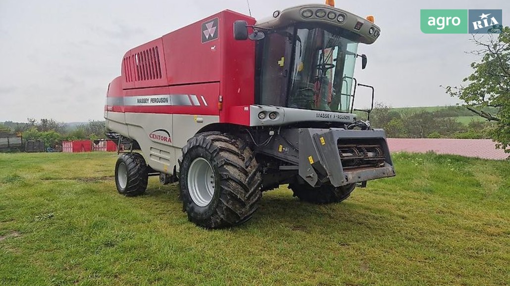 Комбайн Massey Ferguson 7282  - фото 1