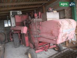 Комбайн Massey Ferguson 87 1987