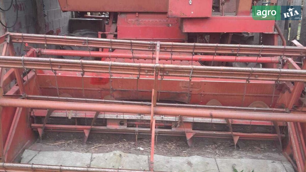 Комбайн Massey Ferguson MF 1971 - фото 1