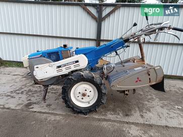 Mitsubishi ST700 1995 - фото