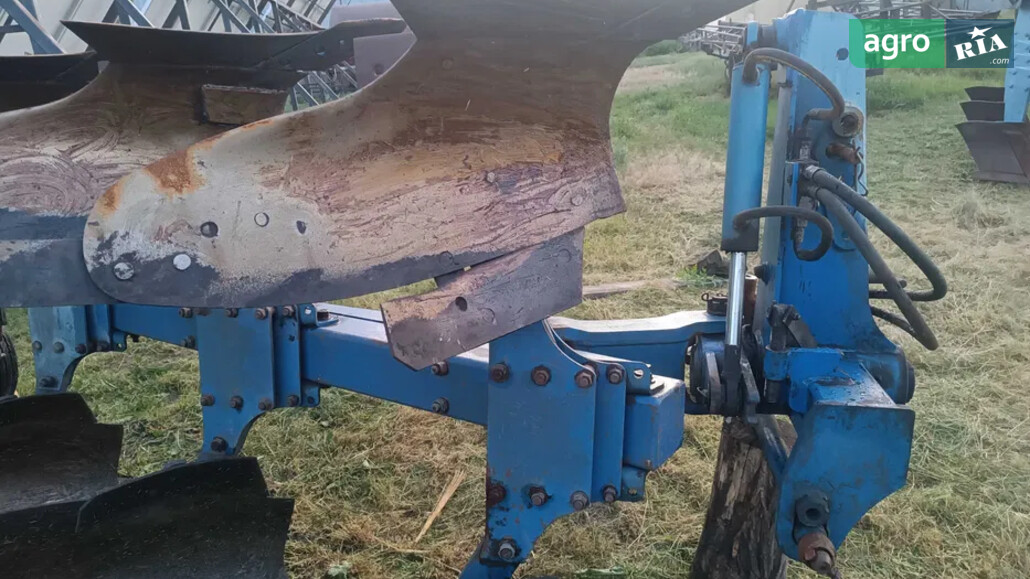 Плуг Moldagrotehnica PR P05 2012 - фото 1