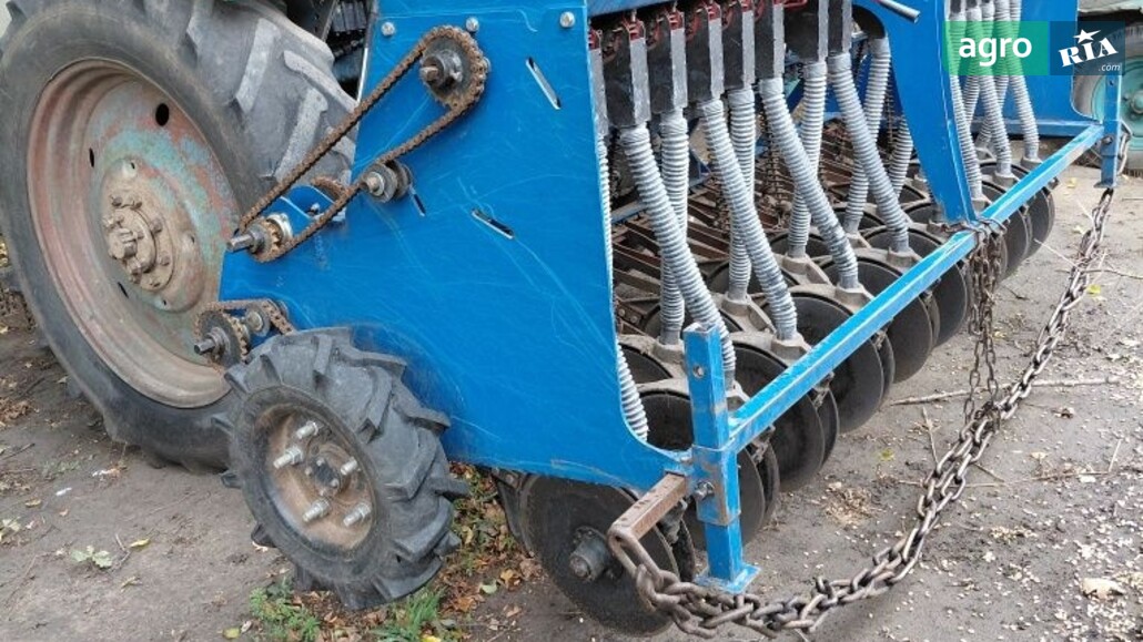 Сеялка Mr-Agro Green Terra 2.7 2020 - фото 1