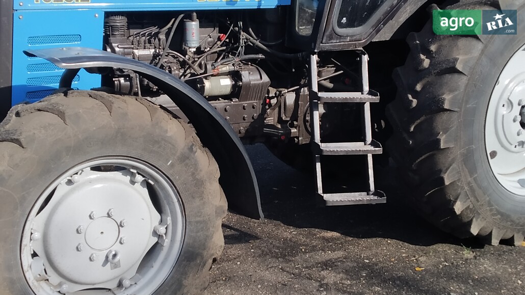 Трактор МТЗ 1025.2 Беларус 2011 - фото 1