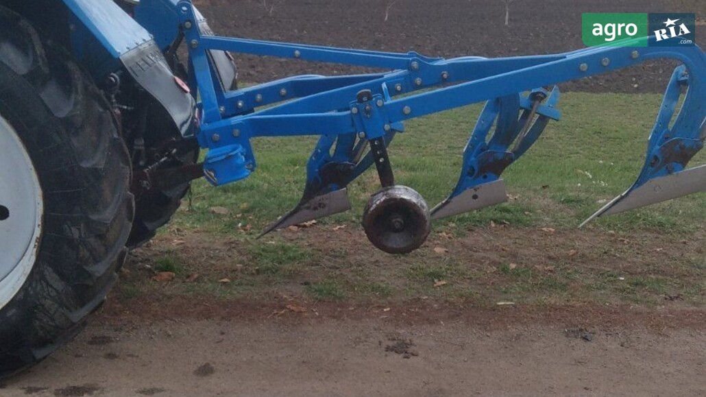 Трактор МТЗ 82.1 Беларус 2011 - фото 1