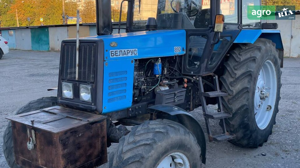 Трактор МТЗ 892 Беларус 2011 - фото 1
