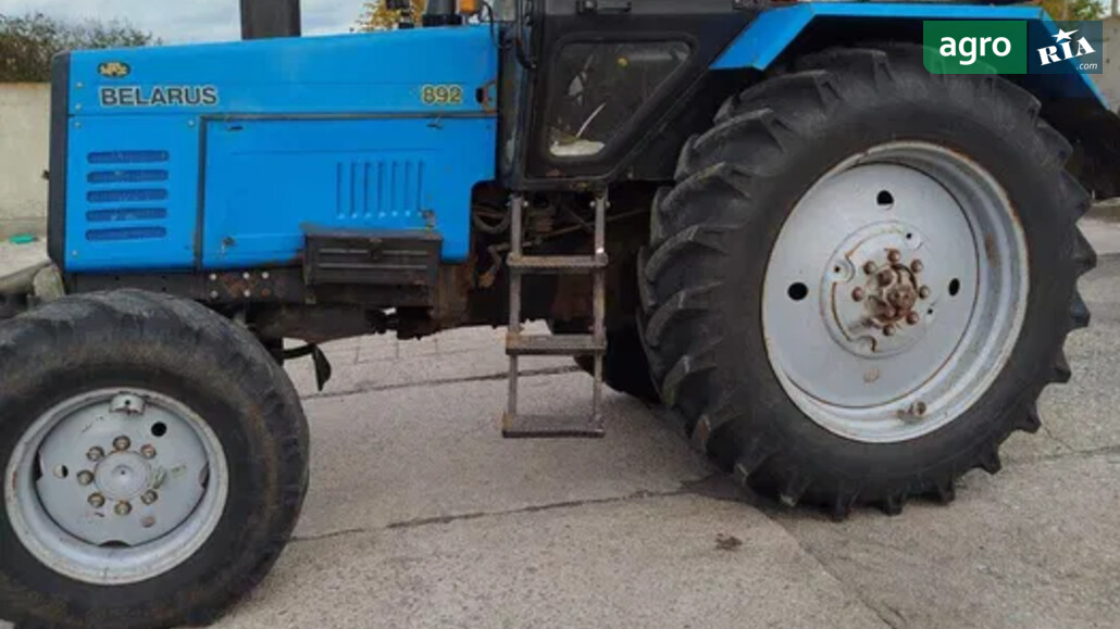 Трактор МТЗ 892 Білорус 2010 - фото 1