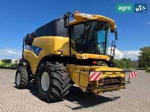 Комбайн New Holland CR9090 2009