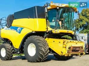 Комбайн New Holland CR 2008