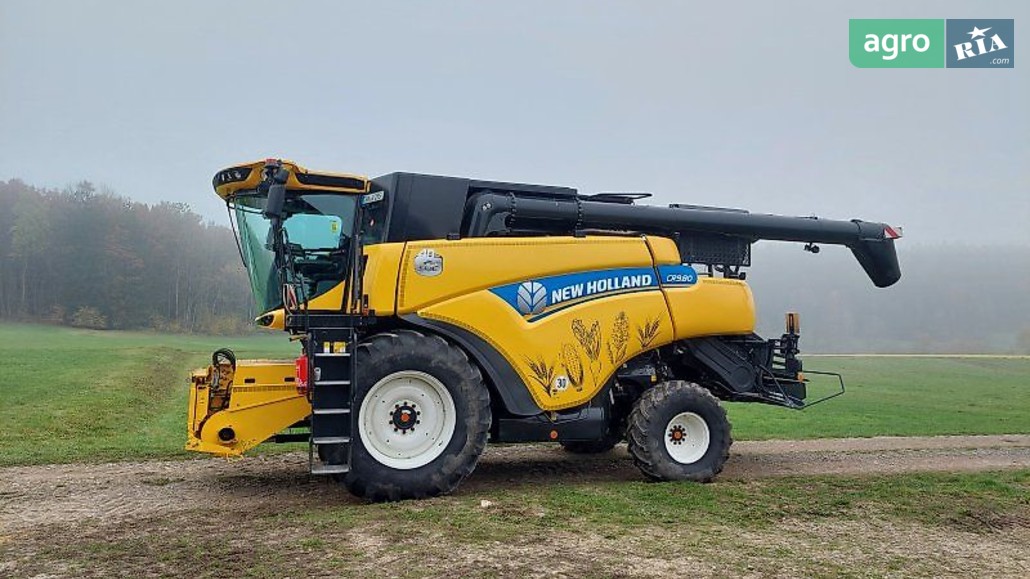 Комбайн New Holland CR 2015 - фото 1