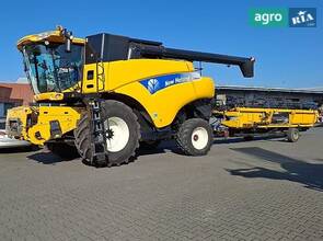 Комбайн New Holland CR 2008