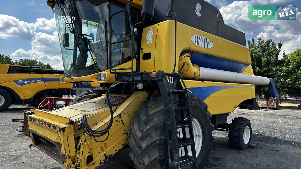 Комбайн New Holland CSX 7080 2010 - фото 1