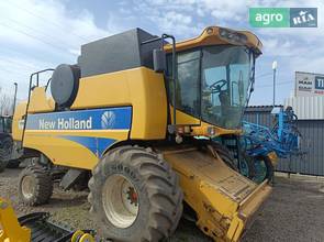 Комбайн New Holland CSX 2010