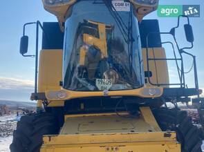 Комбайн New Holland CSX 2011