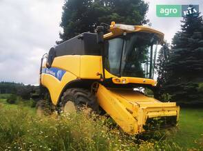 Комбайн New Holland CX 8080 2012