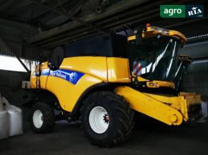 Комбайн New Holland CX 2013