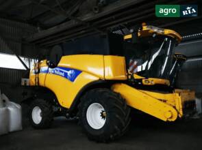 Комбайн New Holland CX 2013