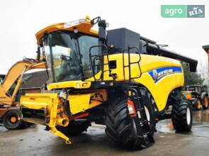 Комбайн New Holland CX 2014