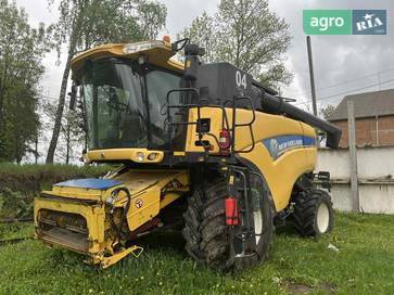 New Holland СХ 2015 - фото