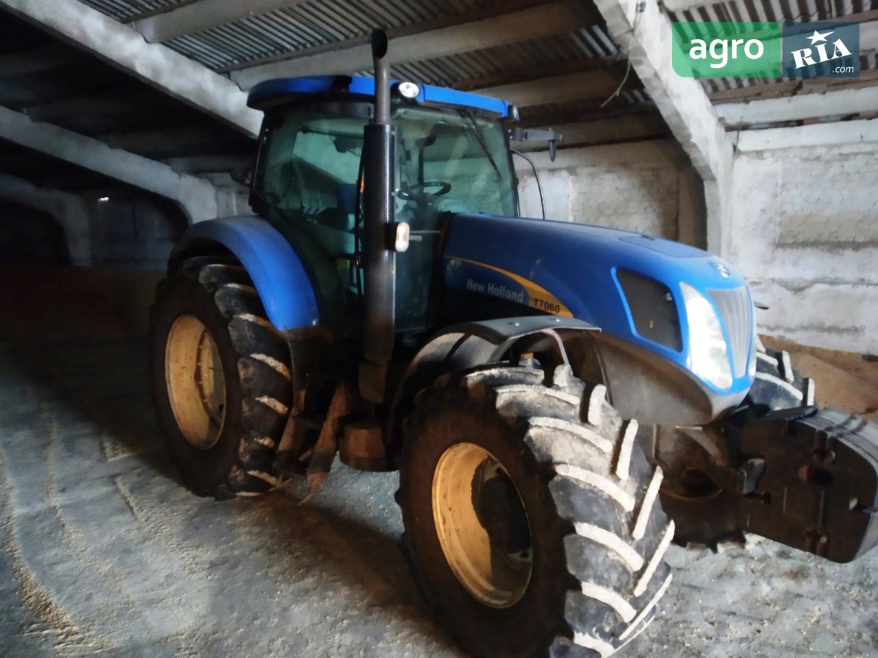 Трактор New Holland T7060 2014 - фото 1