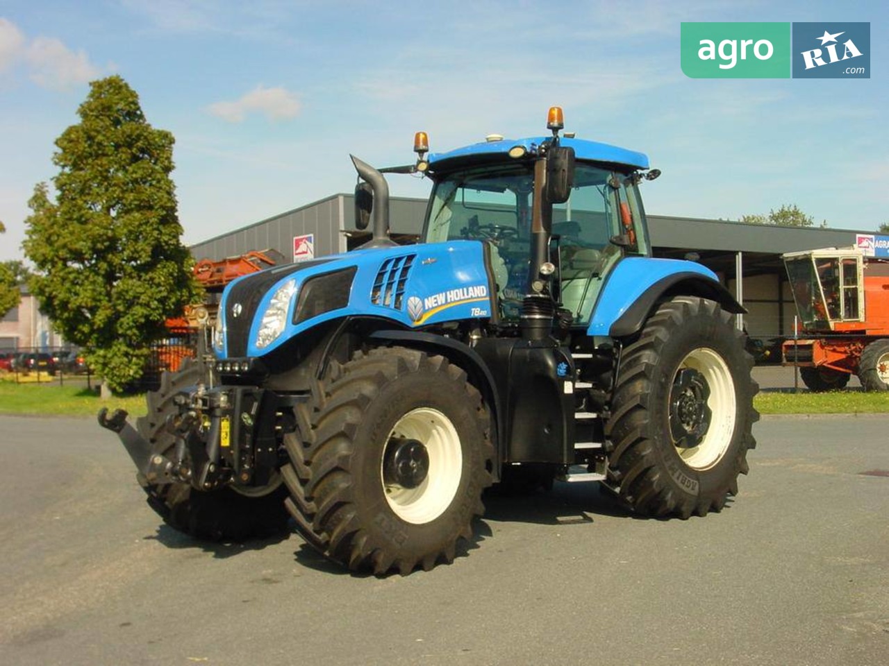 Трактор New Holland T8.410 2015 - фото 1