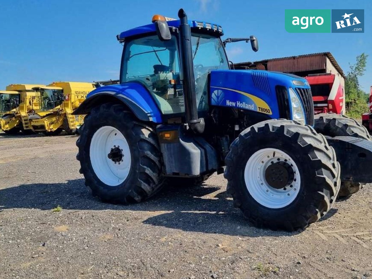 Трактор New Holland T8050 2010 - фото 1