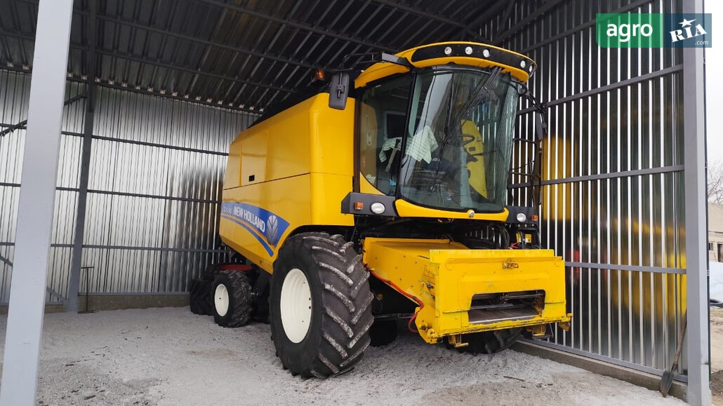 Комбайн New Holland TC5.90  - фото 1