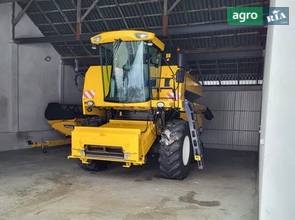 Комбайн New Holland TC 2009