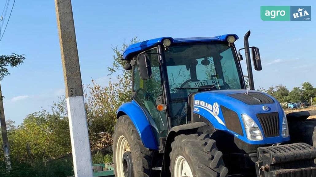 Трактор New Holland TD 2017 - фото 1
