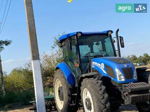 Трактор New Holland TD 2017