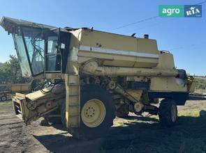 Комбайн New Holland TF 1995