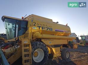 Комбайн New Holland TF 2001