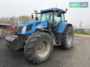 Трактор New Holland TVT 2005