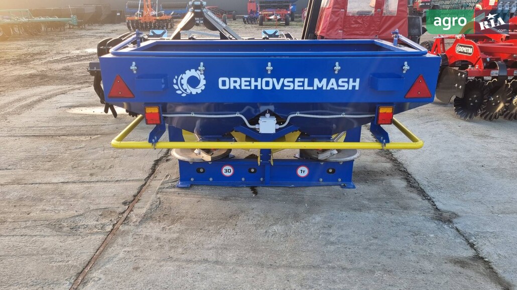 Разбрасыватель Ореховсельмаш РМД-1000 2025 - фото 1