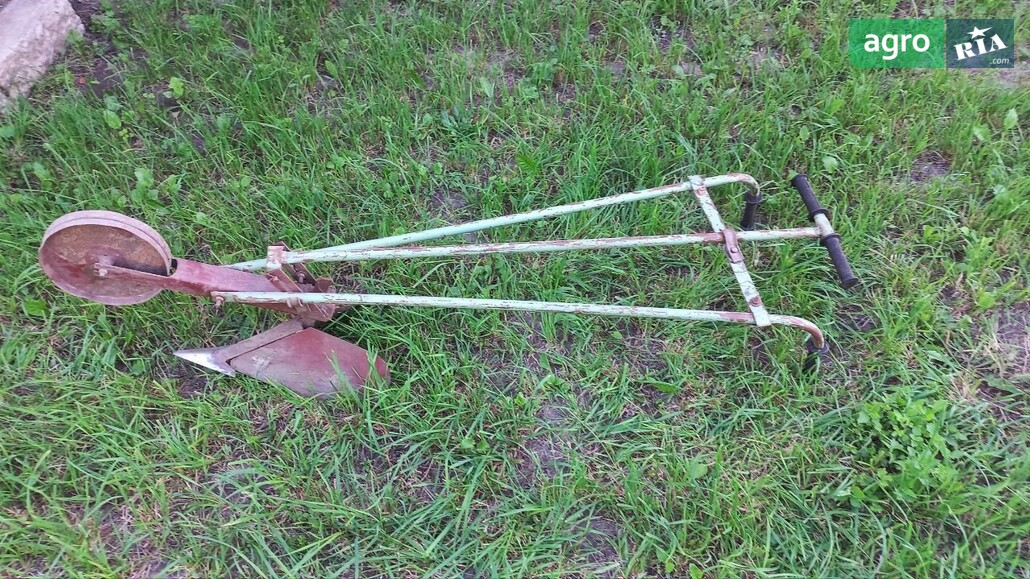 Плуг ПЛН 1-25 1990 - фото 1