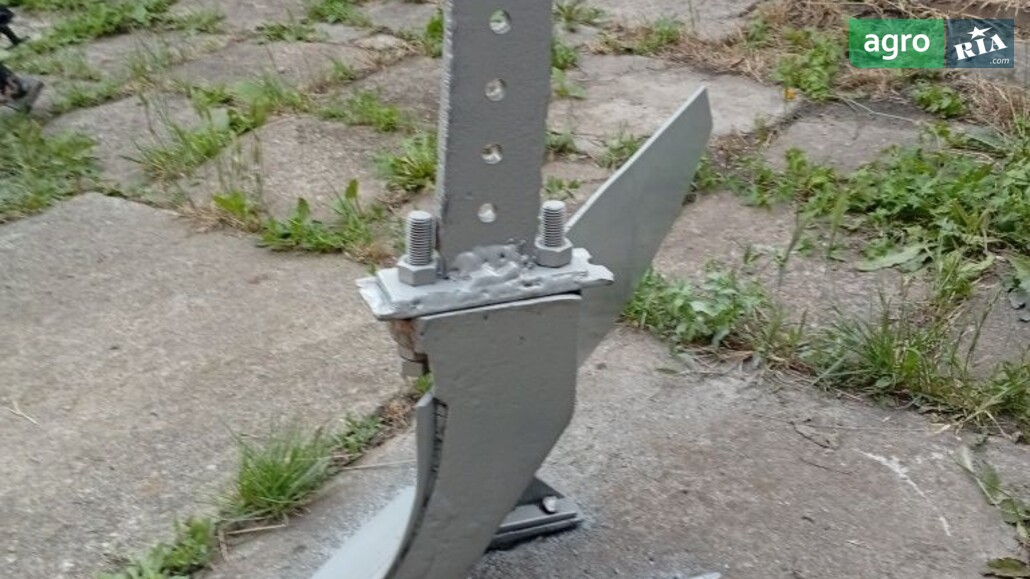 Плуг ПЛН 1-25 1990 - фото 1