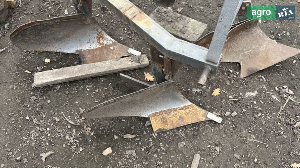 Плуг ПЛН 2-25 1990 - фото 1