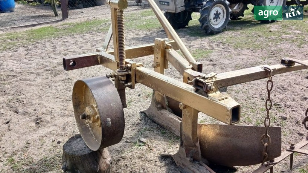 Плуг ПЛН 2-30 1992 - фото 1