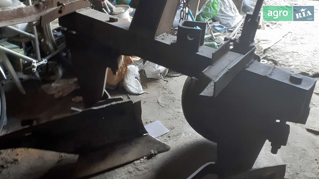 Плуг ПЛН 2-30 1995 - фото 1