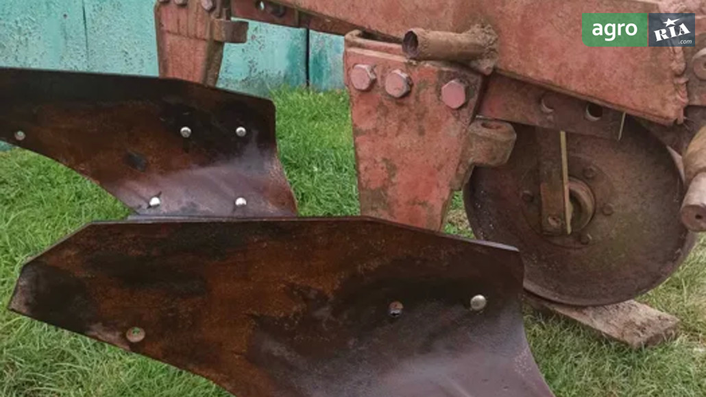 Плуг ПЛН 2-35 1990 - фото 1