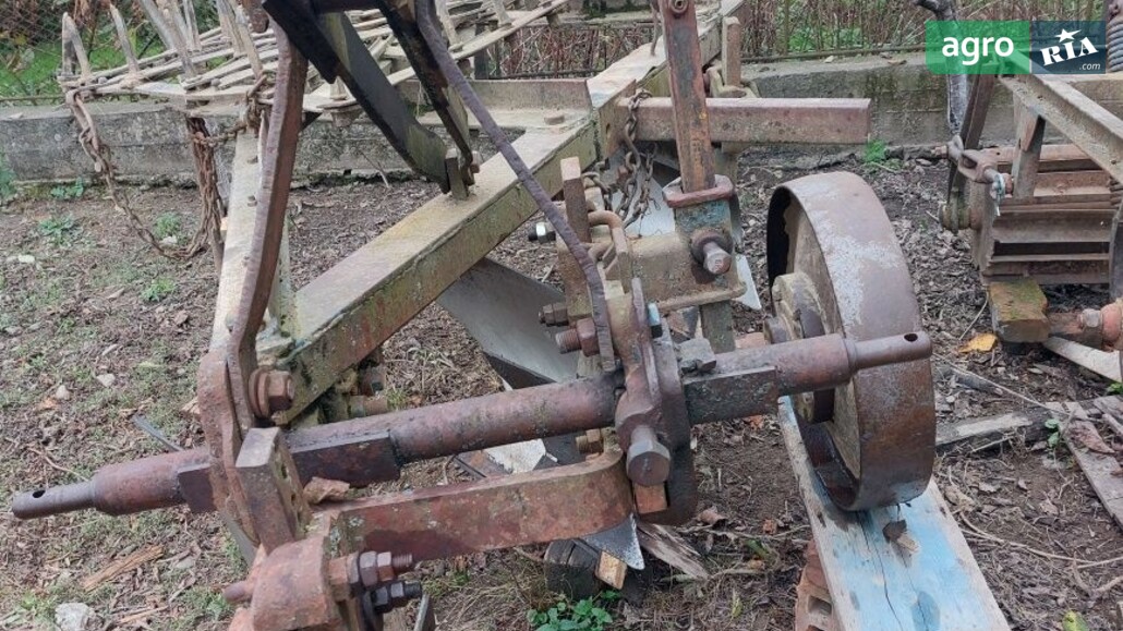 Плуг ПЛН 2-35 1995 - фото 1